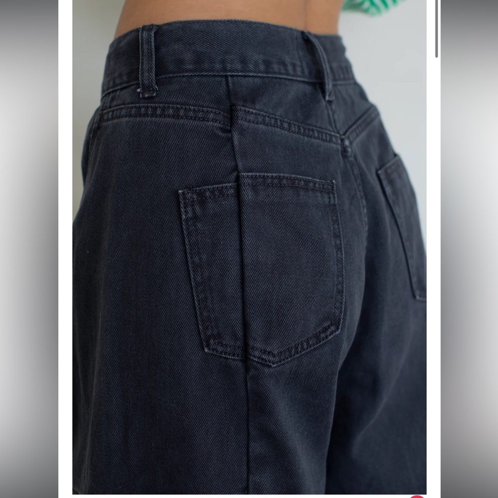 THINGS BETWEEN Mari Jeans Black Barrel Jeans Small New SOLD OUT NWT - Picture 4 of 16